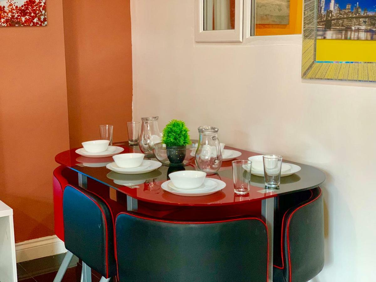 London 2 Bedroom Apartment, Kitchen, Reception And Private Garden Exterior photo