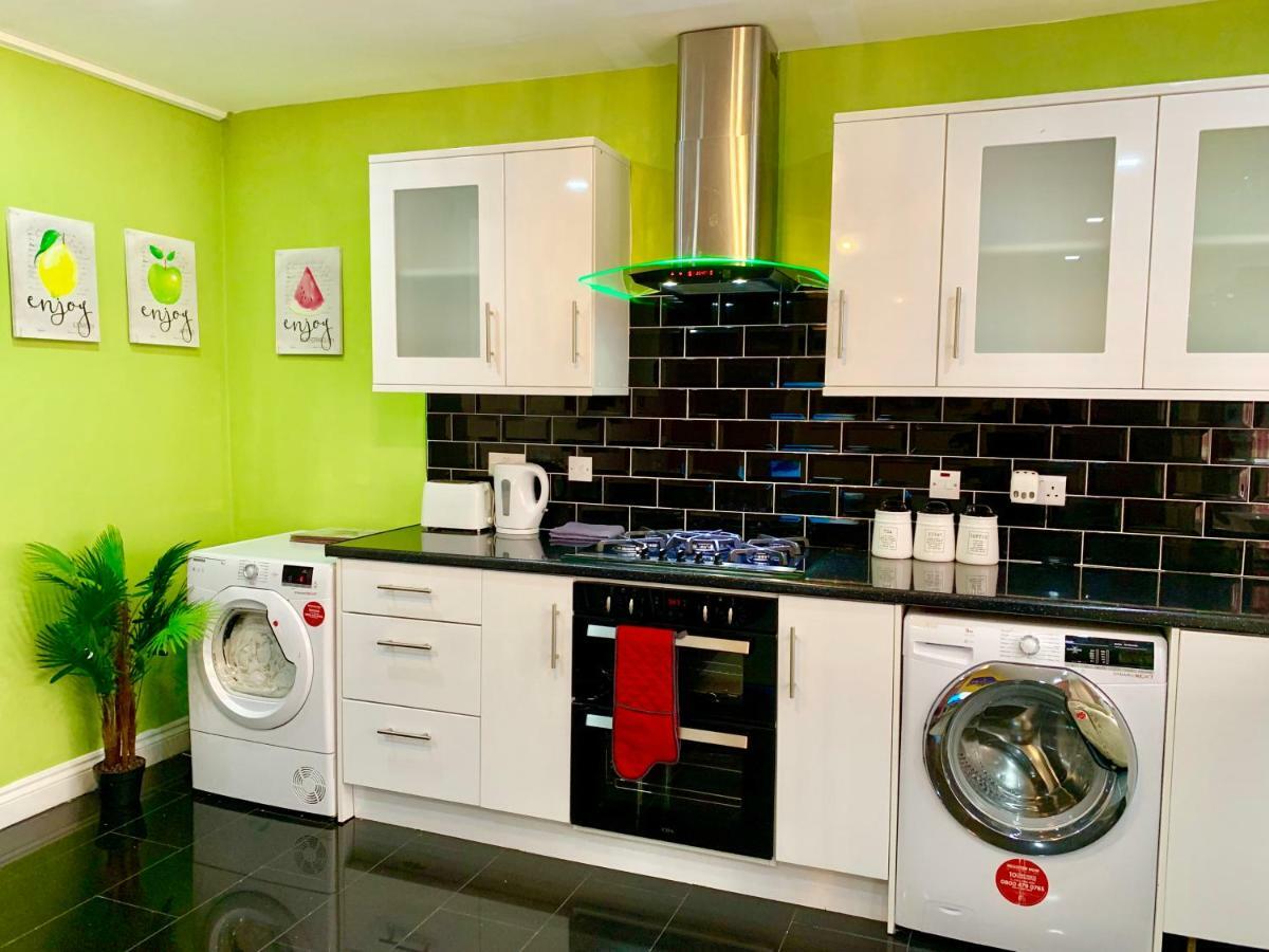 London 2 Bedroom Apartment, Kitchen, Reception And Private Garden Exterior photo