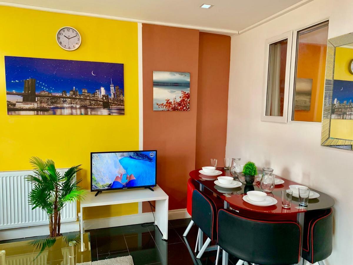 London 2 Bedroom Apartment, Kitchen, Reception And Private Garden Exterior photo